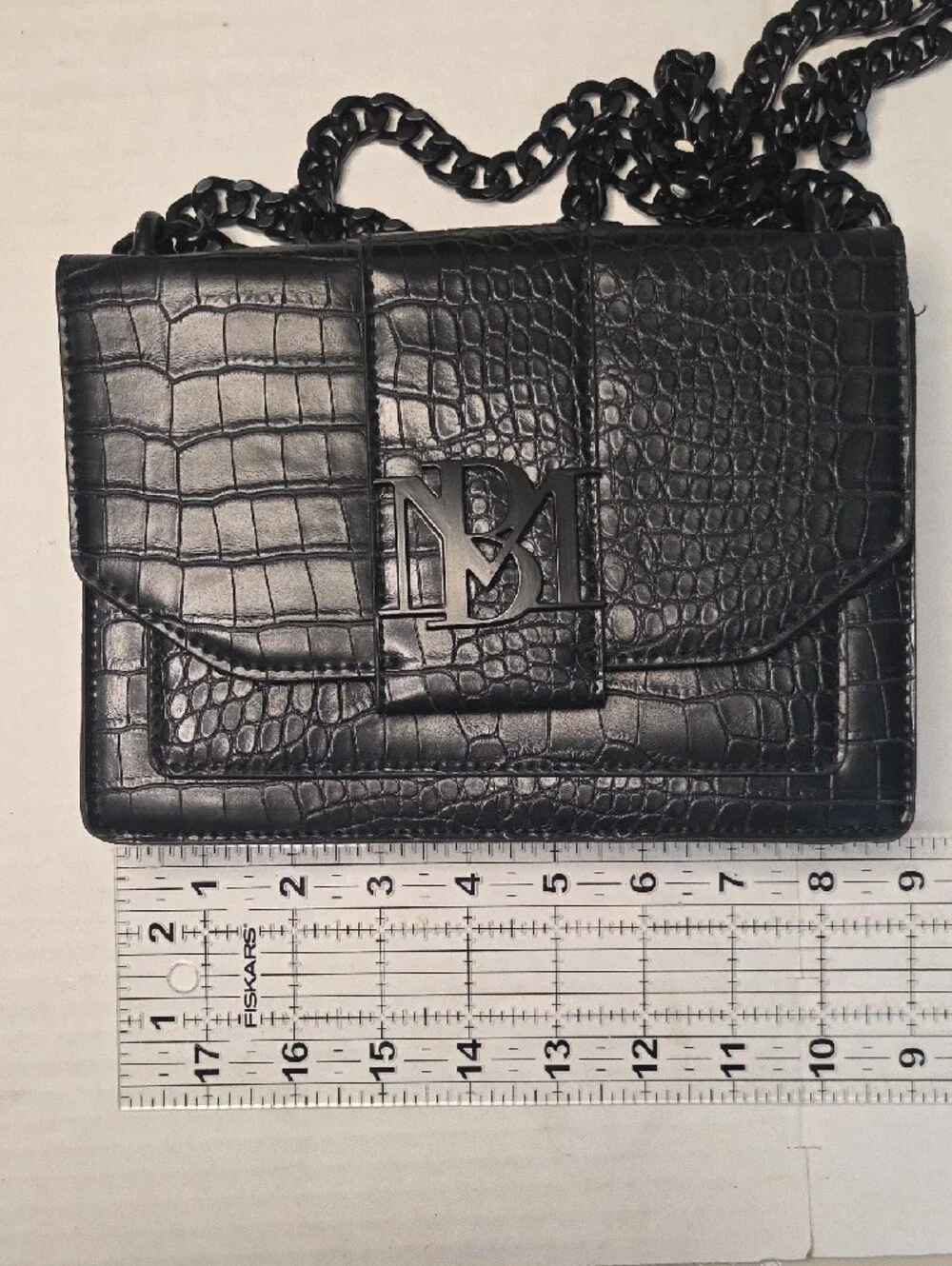 Badgely Mischka Black Vegan Croc-Embossed Chain Shoulder Bag